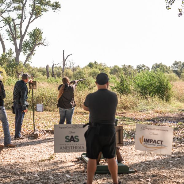 Outdoor_shooting_clay_pigeons